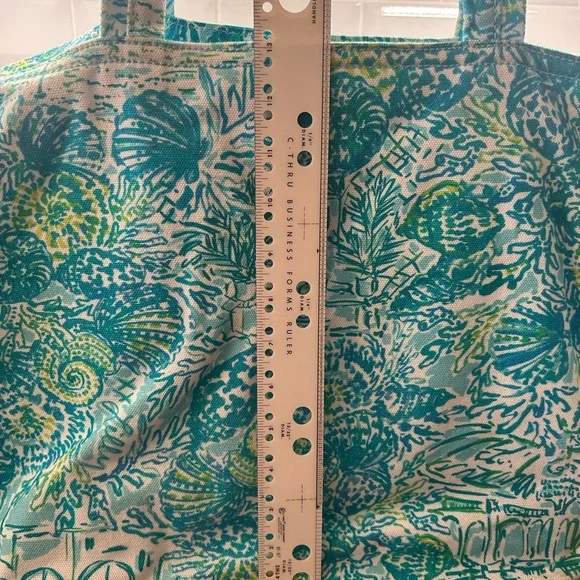 NWOT Lilly Pulitzer Limited Edition “The Breakers” Hotel Palm Tote Beach Bag - Picture 4 of 7